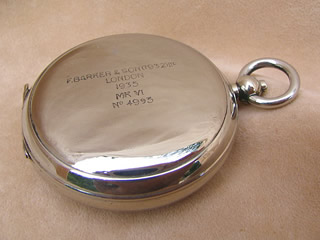 View of Barker MK VI compass with lid closed